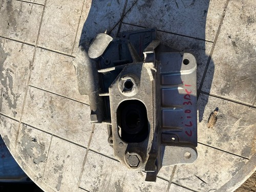 Support moteur cote boite - moteur,