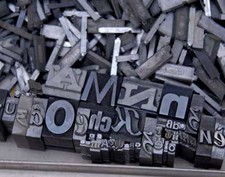 3,1 kg caractères en plomb