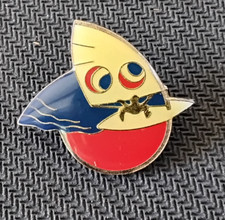 Pin’s Bâteau Mer Signé Sauvagine (932)