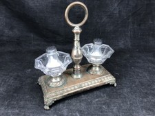 Ancien serviteur de table en
