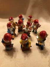 kinder  lot de 10 nains   tbe sans BPZ