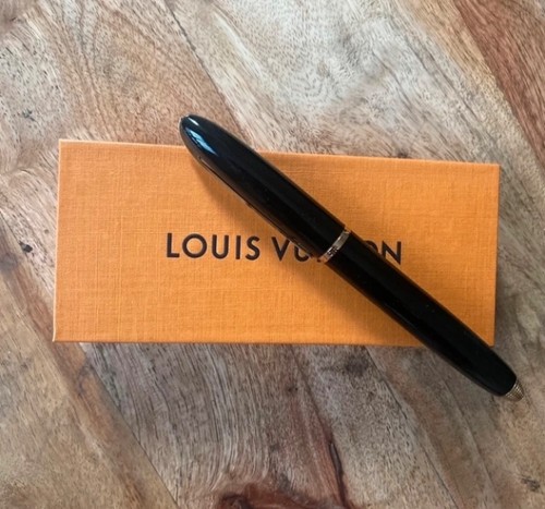 Stylo plume louis - plume, vuitton
