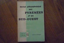 Revue géographique des