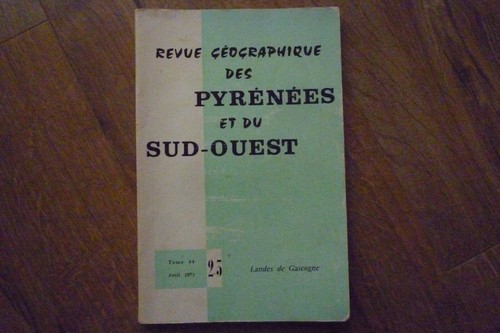 Revue géographique des
