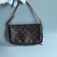 Louis Vuitton Pochette