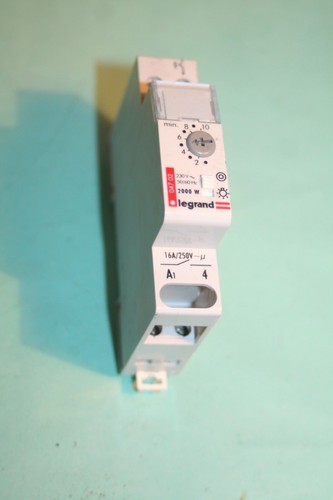 Legrand minuterie 230v 04702 - ,
