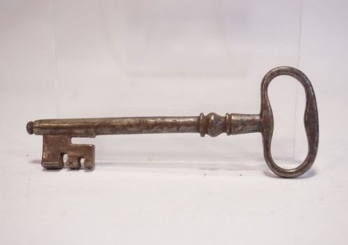 Ancien grand clé fer - en,