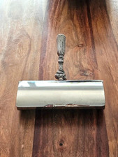 Ancien ramasse miettes métal