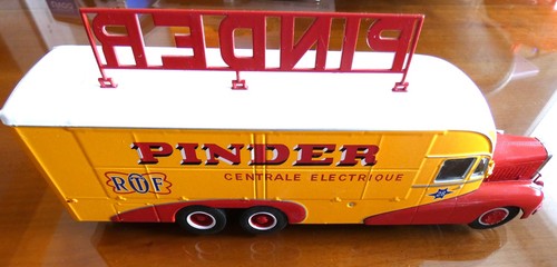 Camion pinder groupe - camion,