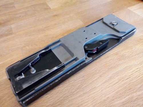 Platine fixation type sony - type,