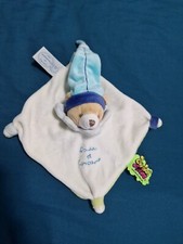 DOUDOU ET COMPAGNIE PLAT TATOO OURS BLANC VERT BONNET BLEU CARRE 15cm 