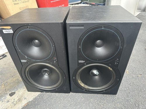 Mackie hr824 powered studio - mackie,