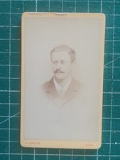 UF687 CDV Photo circa 1900 portrait Homme Studio Lumière Lyon