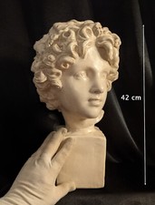 Buste Enfant Aux Cheveux