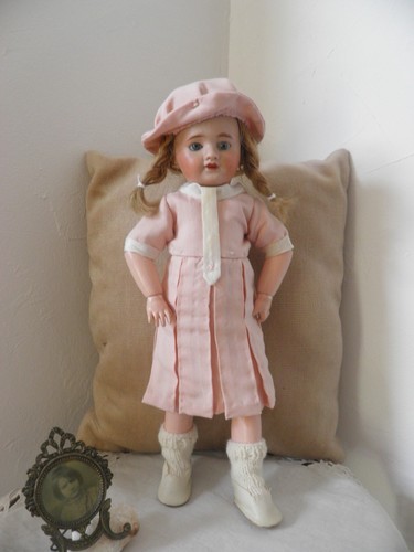 Belle reproduction rose - reproduction, robe