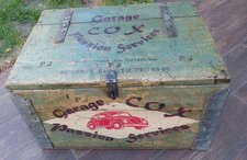 ANCIENNE CAISSE A OUTILS EN BOIS ENSEIGNE GARAGE COCCINELLE PEINTE A LA MAIN