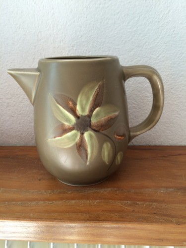 Pichet type digoin - ,