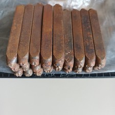 ancien jeu poinçon de lettre