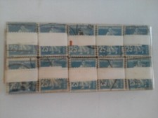 LOT DE 20 BOTTES de 100 TIMBRES SOIT 2000 TIMBRES numéro 140 a trier