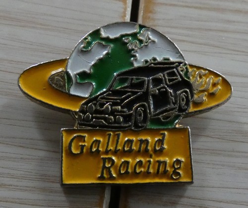 Rare pin voiture renault - pin's,