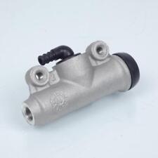 Maître cylindre frein