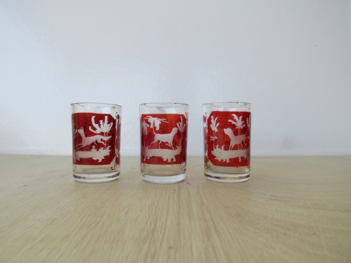 Petits verres goutte - petits,
