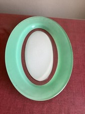 Ancien plat de service ovale, vert. Duralex France
