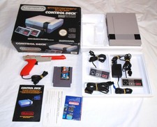 Console Nintendo NES Pack Control Deck originale + zapper + mario/duck hunt