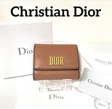 Boîte portefeuille et sac à