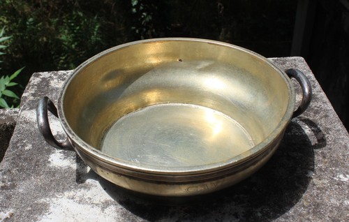 Ancien plat métal - en,