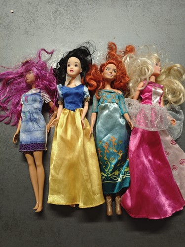 Barbie disney etc - 4,