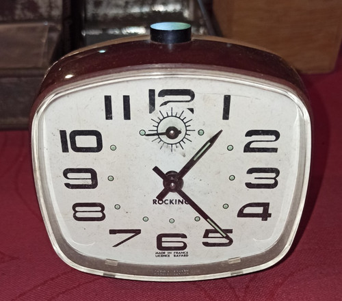 Réveil vintage année - année, 70
