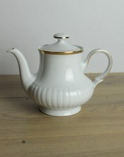 magnifique théière en porcelaine blanc et doré signé atelier la cigogne Bavaria