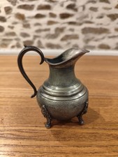 Petit pot à lait En Métal