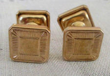 Anciens Boutons de Manchette couleur or carré finement gravé bijou vintage 5279