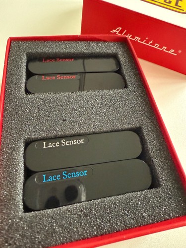 Lace pickup set