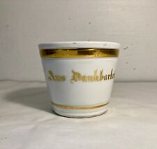 Vienne. Joli petit cache pot en porcelaine. « Aus Dankarkeit ». XIXème.