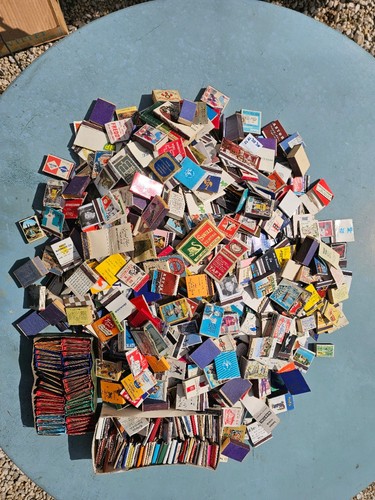 Gros lot de 800 boîtes - lot,