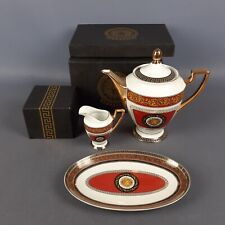 Service De Porcelaine Versailles Théière Crémier Plateau Blanc Or Rouge Vintage