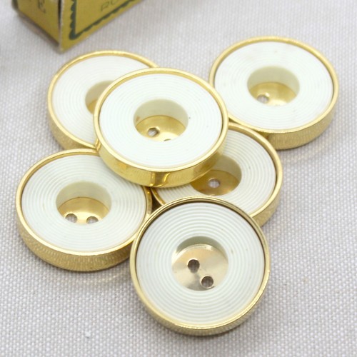 Magnifique lot boutons - magnifique,
