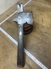 marteau hachette à Caisse