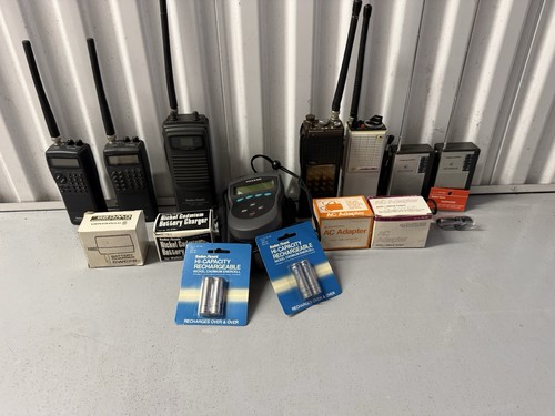 Vintage walkie talkie radio - vintage, walkie-talkie/radio