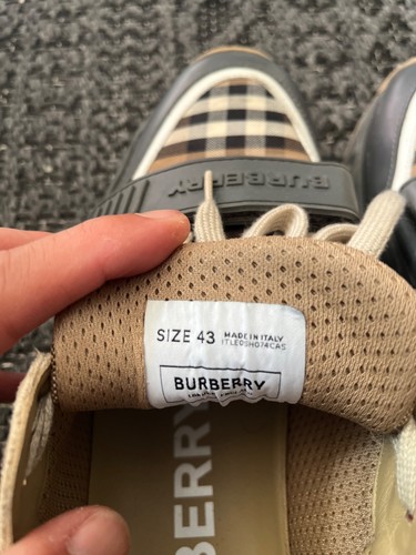 Chaussures burberry - chaussures,