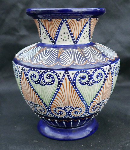 Henriot quimper vase - quimper,