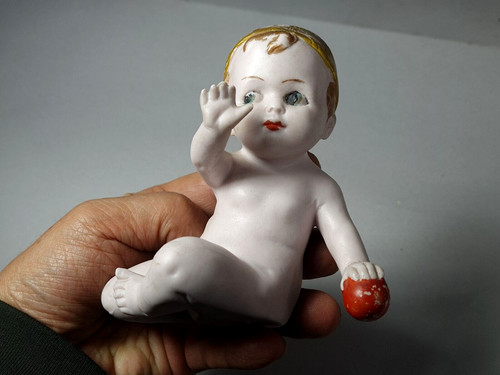 Ancien poupon biscuit