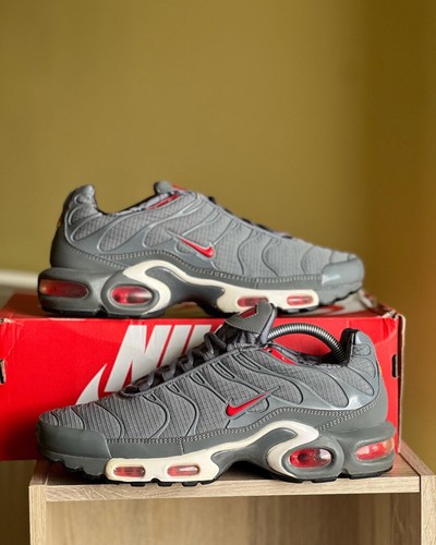 Nike air max plus - max, scarlett