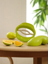 Épluche-mangue ergonomique