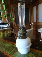 Ancienne lampe pétrole