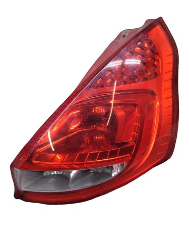 Feu arriere droit ford fiesta - arriere,