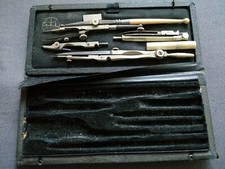 Superbe boîte de compas Anciens   d école